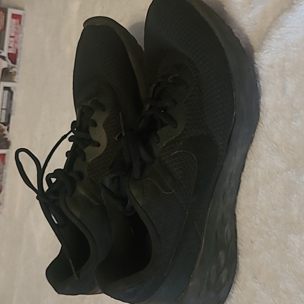 Nike Men's Black Sneakers